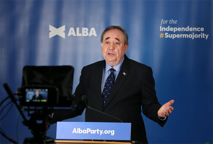 Alex Salmond calls for independence negotiations to start in 'week one of the new parliament'