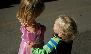 First born children ‘given attainment advantage’ in early years
