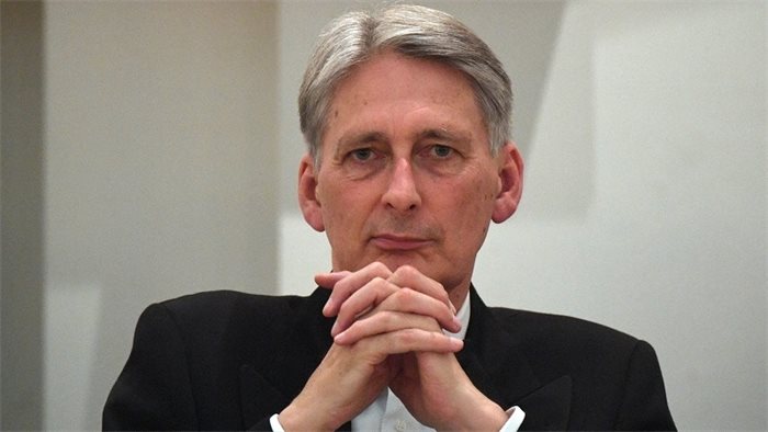 Second EU referendum “deserves to be considered”, says Philip Hammond