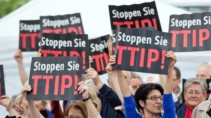 TTIP ‘will not force authorities to go private’ says EC