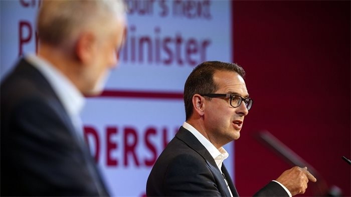 Owen Smith accuses Jeremy Corbyn of voting to Leave the EU