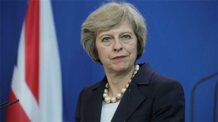 Theresa May to sign investment pact with China
