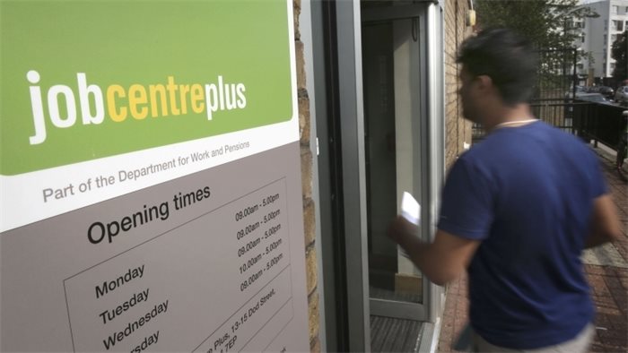 Jobless total rises by 6,000 in Scotland