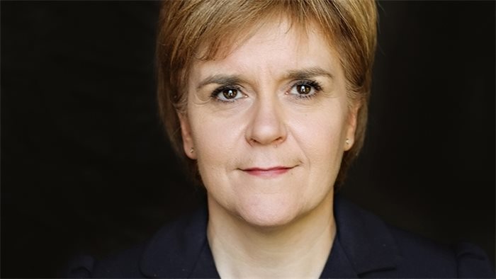 Nicola Sturgeon to launch SNP council election manifesto