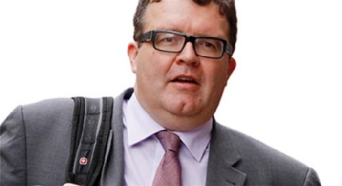 Tom Watson strikes back with jibe at ‘cheese-headed fopdoodle’ Boris Johnson