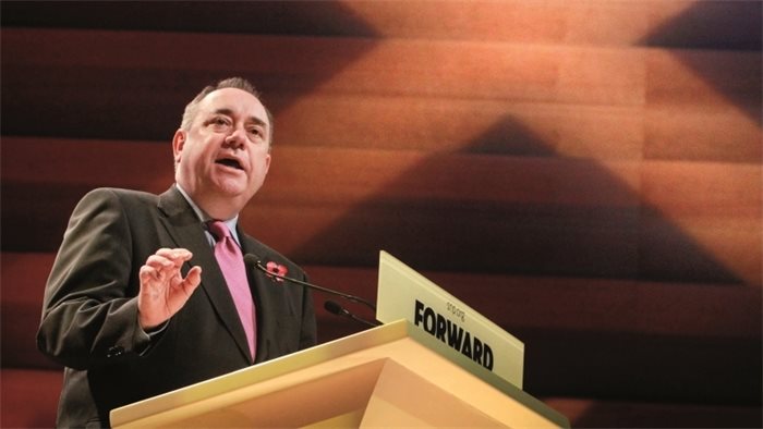 Alex Salmond resigns