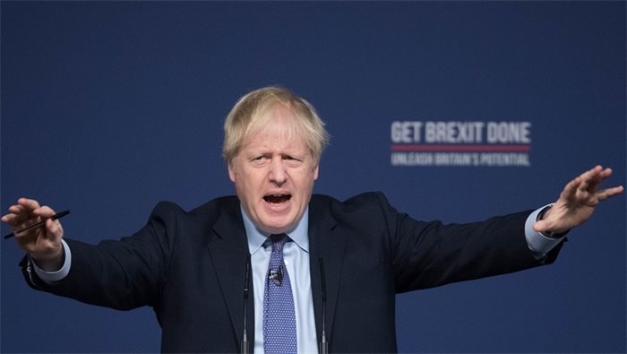Boris Johnson 'to ditch £30,000 salary threshold' for immigrants