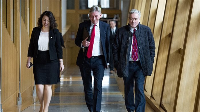 Three Scottish Labour MSPs call for Richard Leonard to resign