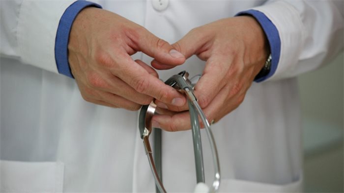 Visas extended for 6,000 healthcare workers
