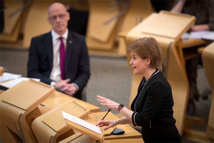 Nicola Sturgeon survives vote of no confidence