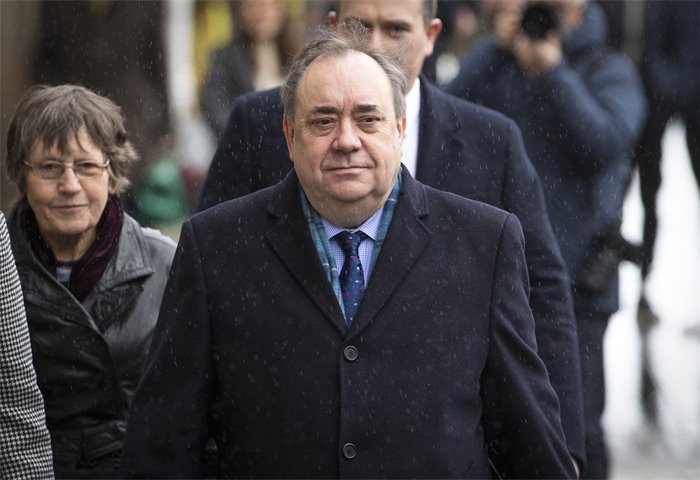 Alex Salmond suspends RT show