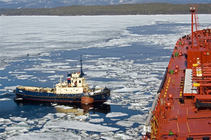 First Minister welcomes ban on Russian tanker docking at Orkney