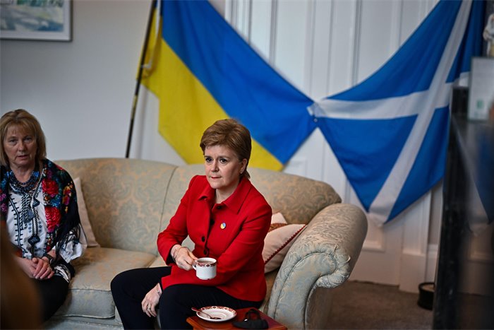 Nicola Sturgeon: Nato must not rule out Ukraine no-fly zone