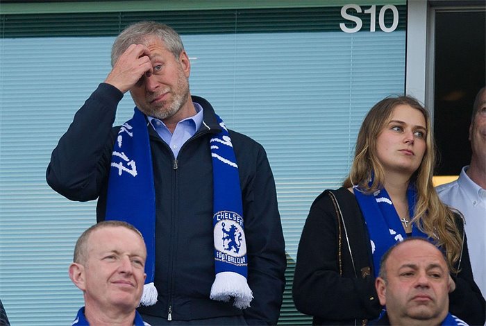 Abramovich and six others oligarchs have UK assets frozen in £15bn sanctions push