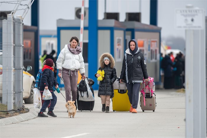 Nicola Sturgeon urges UK to waive visa restrictions for Ukrainian refugees