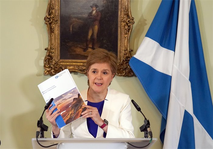 Sturgeon unveils new paper on independence