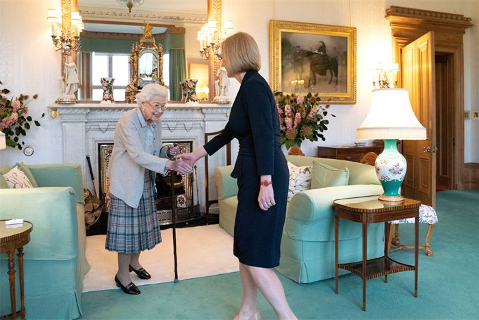 Liz Truss officially becomes Prime Minister after meeting the Queen