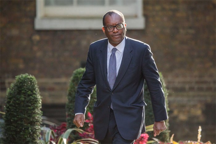 SNP calls on Chancellor Kwasi Kwarteng to resign