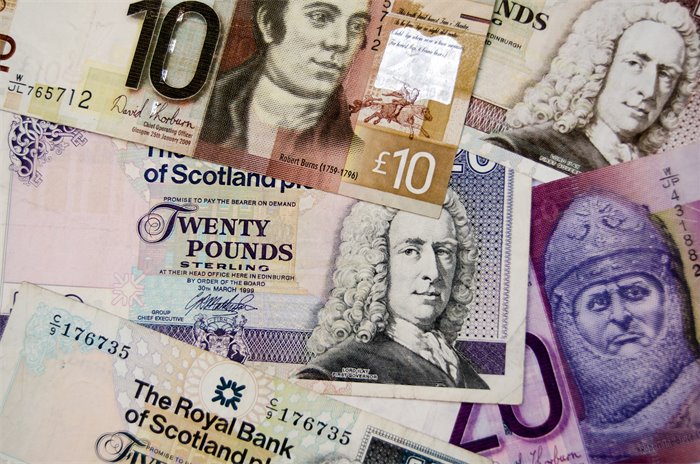 Scots split on economic prospects of independence