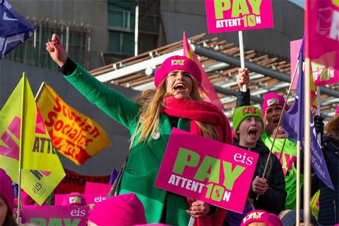 Teacher strikes: School closures across Scotland begin after late attempt to strike pay deal fails