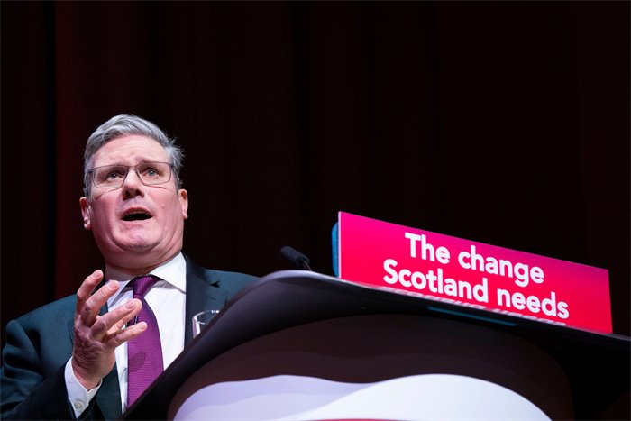 'The tide is turning on the Tories and the SNP', says Starmer