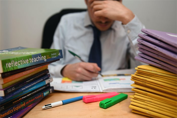 Scottish teachers 'at breaking point' over 80-hour weeks