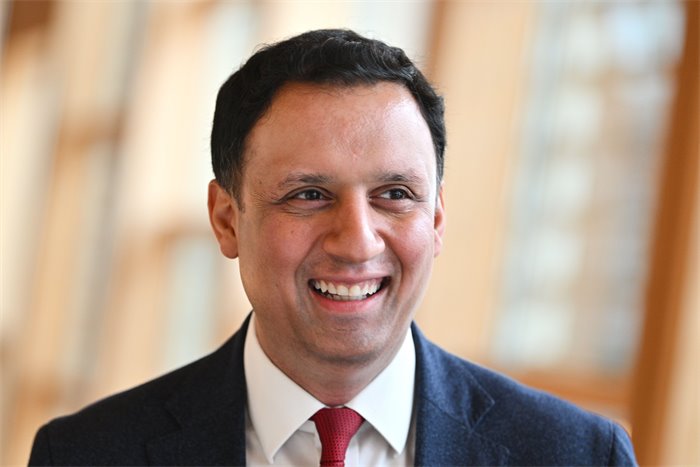 Anas Sarwar visits site of ‘incredible’ £750m supercomputer near Edinburgh