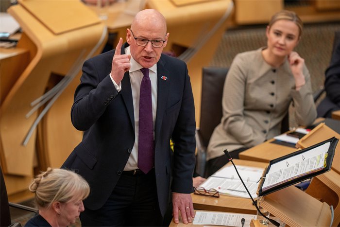 First Minister calls for ‘toughest measures’ possible to regulate social media giants 