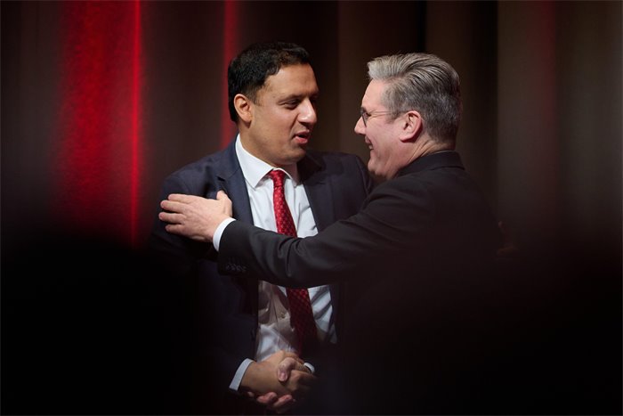 Does Anas Sarwar back Keir Starmer, SNP asks