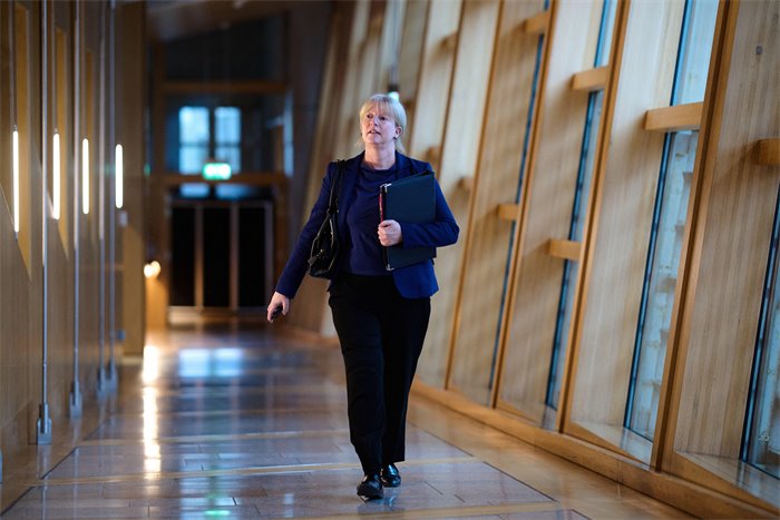 Unite behind SNP budget, Shona Robison urges rivals