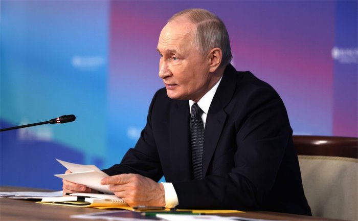 Russia moving cyber threats ‘beyond the battlefield’