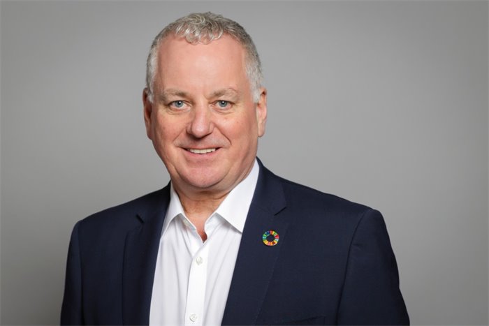 Jack McConnell joins Lisa Nandy’s team for ‘ambitious’ sports push