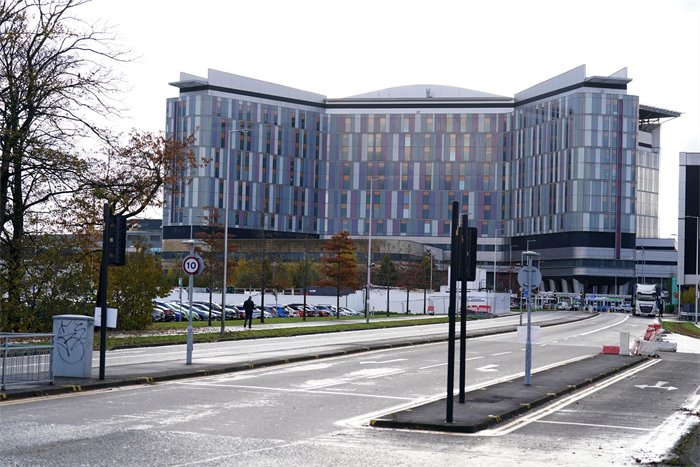 Anas Sarwar calls for guarantee over women and babies’ safety in maternity wards