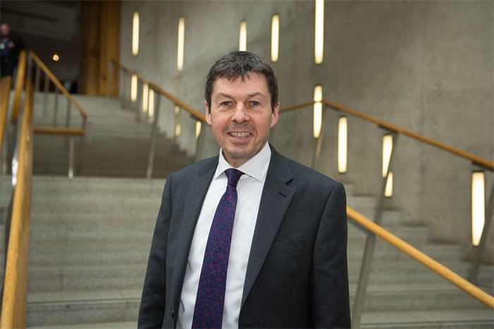 Ex-Presiding Officer Ken Macintosh to enter House of Lords