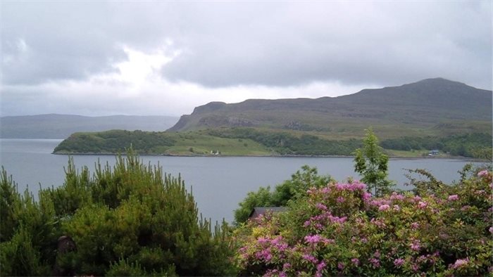 Nicola Sturgeon calls for views on devolution of power to Scotland's islands