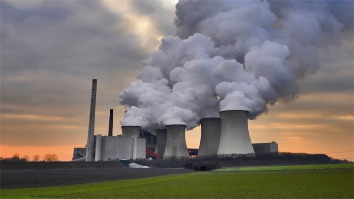 UK greenhouse gas emissions fell by almost eight per cent in 2014, says DECC