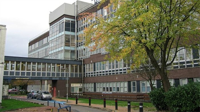 Hospital cuts protest at Vale of Leven