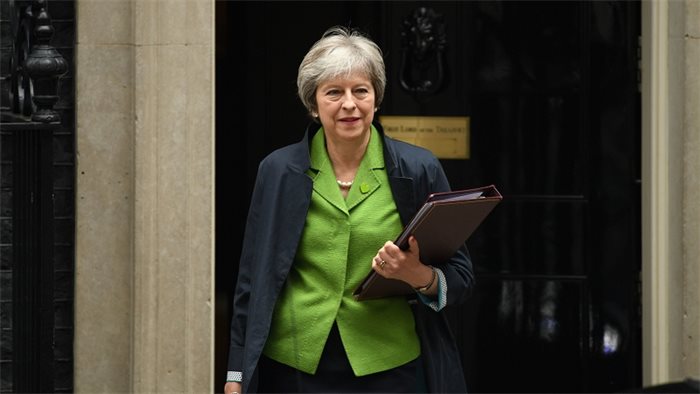 Theresa May 'will not quit' if DUP scuppers budget