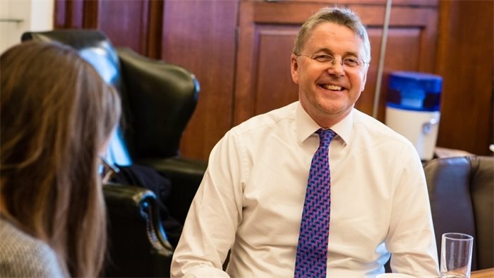 'Extraordinary' former head of UK civil service Sir Jeremy Heywood dies from cancer