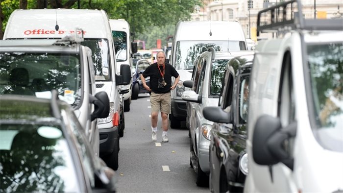 Impact on children’s lung development from traffic fumes ‘persists despite Low Emission Zone’, finds study