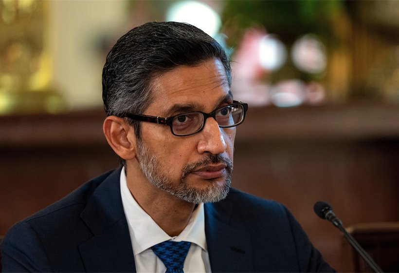 Don’t ‘blindly trust’ AI, says Google boss