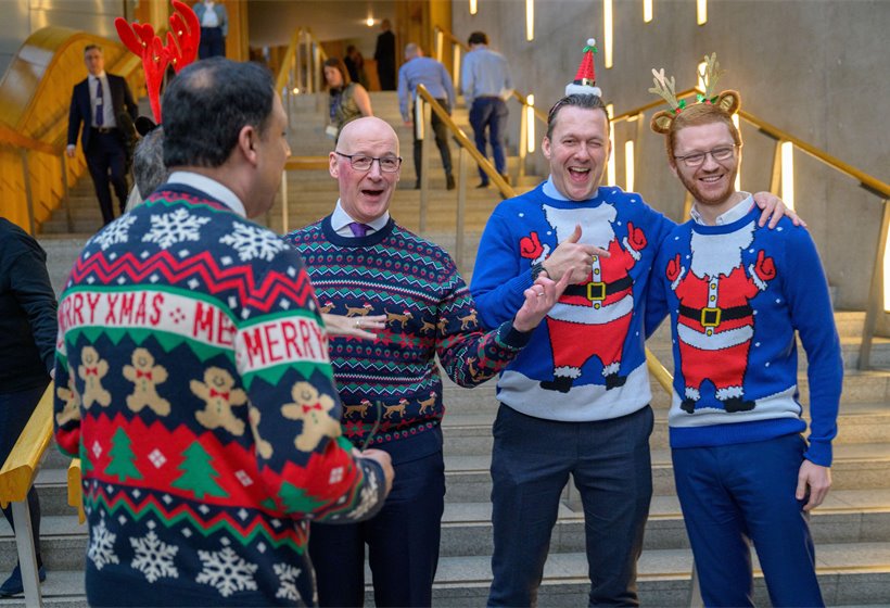 All the colours, same conclusions