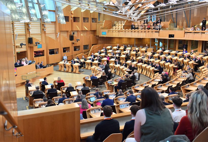 MSPs to receive £3,000 pay rise