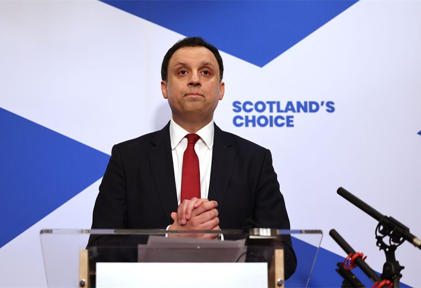 Sarwar looks isolated after rounding on Starmer to save Scottish Labour’s election campaign