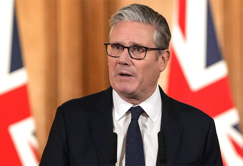 UK will ban social media access for under-16s, Starmer confirms