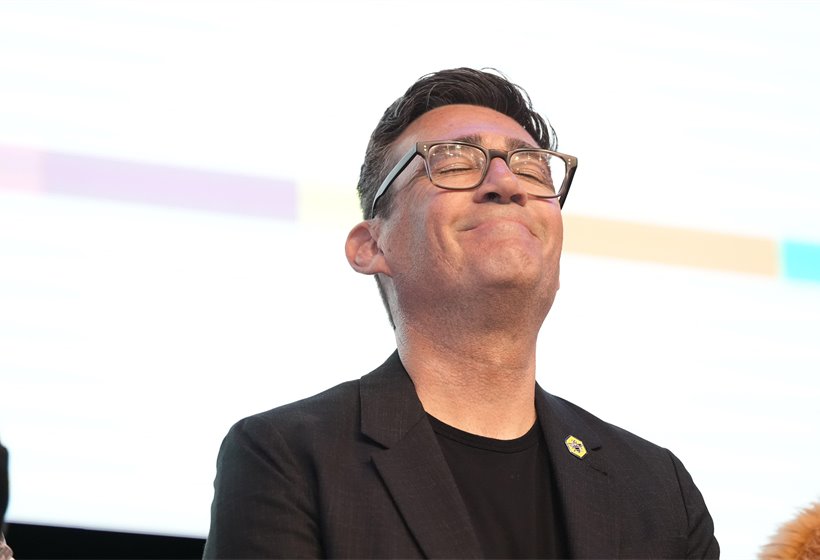 Burnham eases to victory in Makerfield setting up potential showdown with Starmer