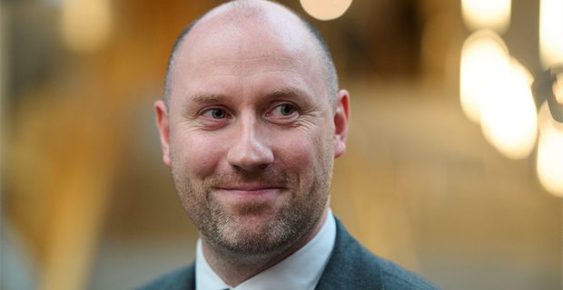 Health secretary praises ‘fantastic’ digital dermatology service  