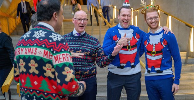 All the colours, same conclusions