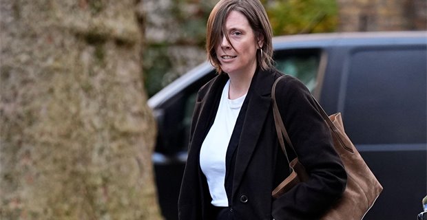 Jess Phillips slams government ‘inaction’ on online safety in resignation letter
