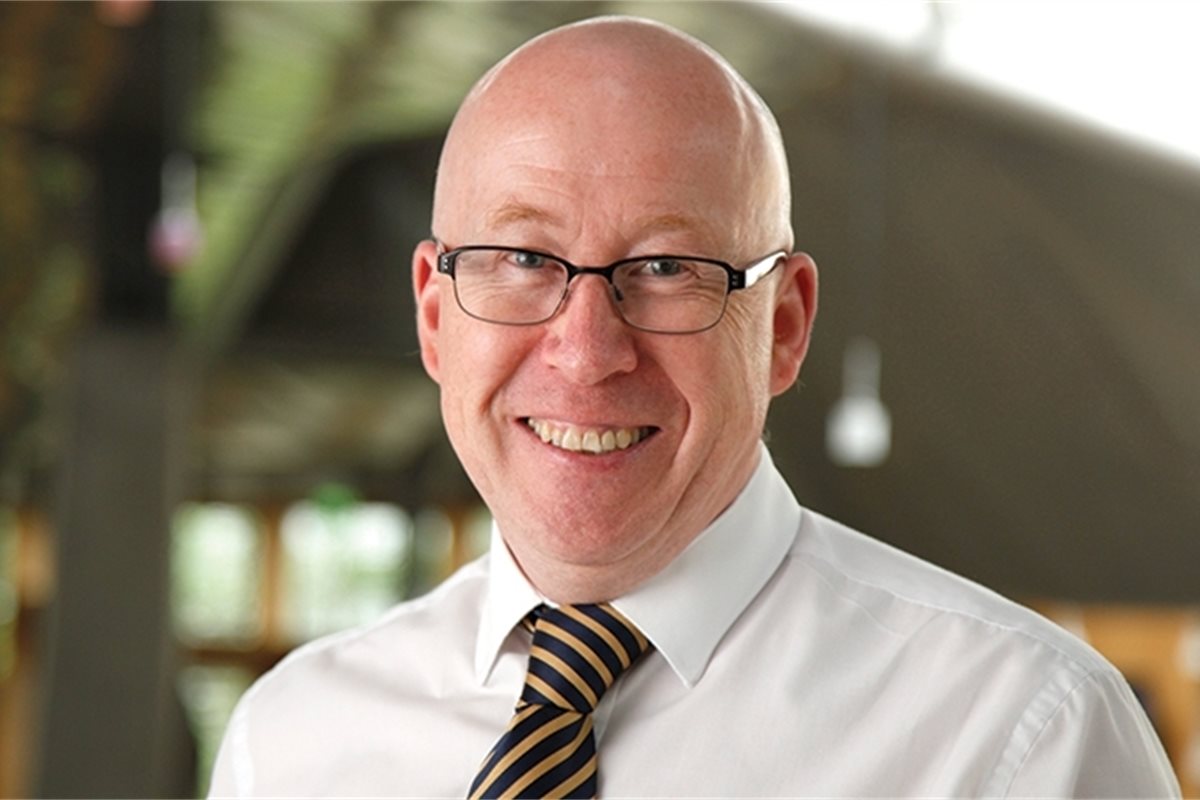 Sir Paul Grice to step down as Scottish Parliament chief executive